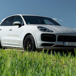 Porsche Cayenne GTS Slide